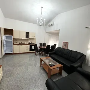 Tina P Apartman