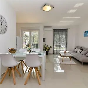  Apartament Denis